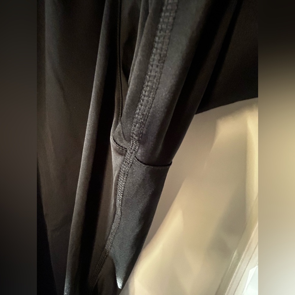 Women's Adidas Capri Pant Black/White w/Pockets - Picture 5 of 11